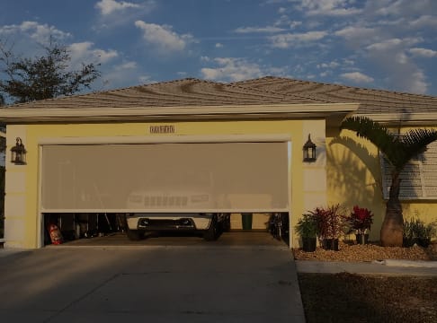 Magnatrack Garage Screen